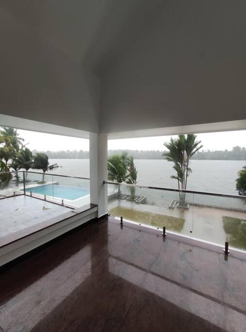 Riveria Portico Villa North Paravur Bagian luar foto