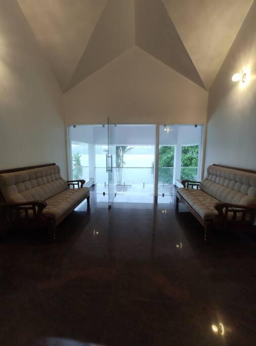 Riveria Portico Villa North Paravur Bagian luar foto